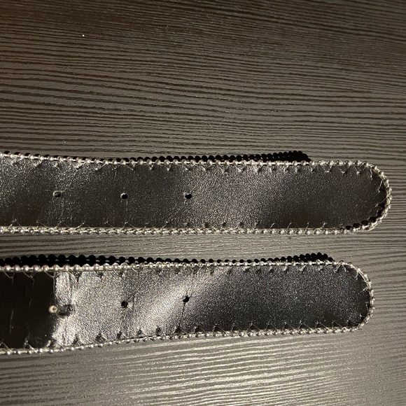 2 beautiful girly belts 💗💗 - Picture 6 of 16